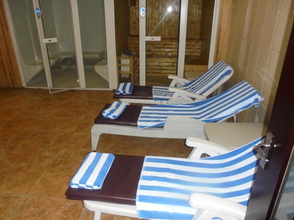 Saro Maria Hotel Addis Ababa Exterior photo